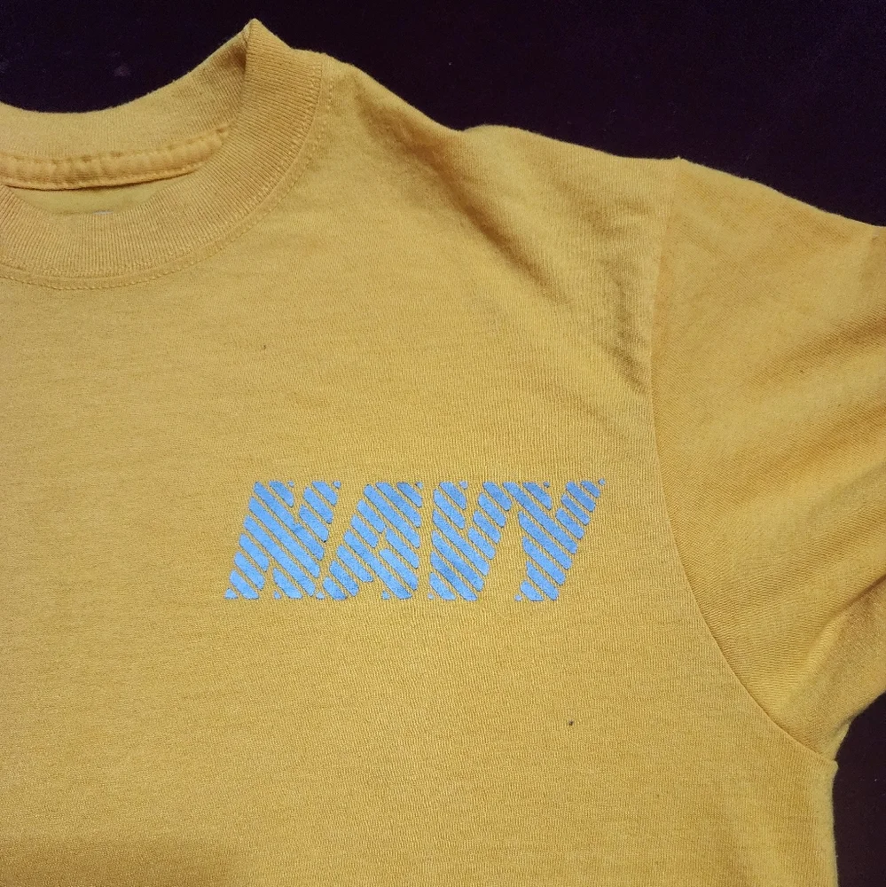 Authentic U.S. Navy T-shirt - Picture 3 of 9